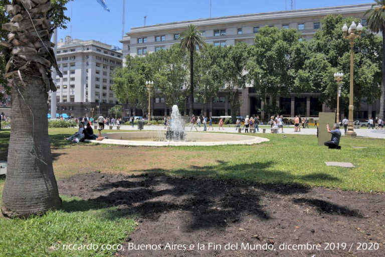 La fontana della Plaza de Mayo di Buenos Aires.