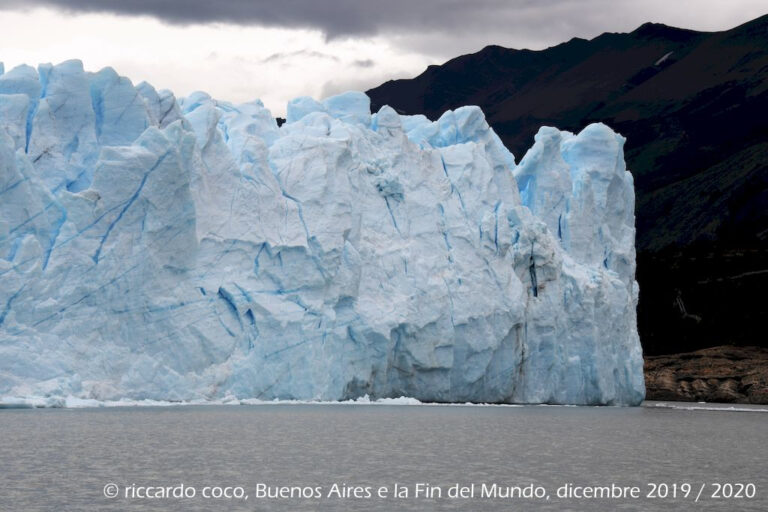 Giro in barca per ammirare la parete anteriore ghiacciaio Perito Moreno